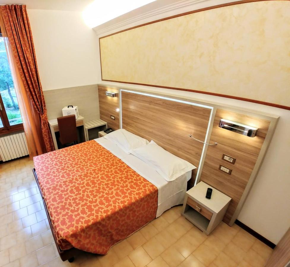 סלסומאג'יורה טרמה Hotel Carancini מראה חיצוני תמונה