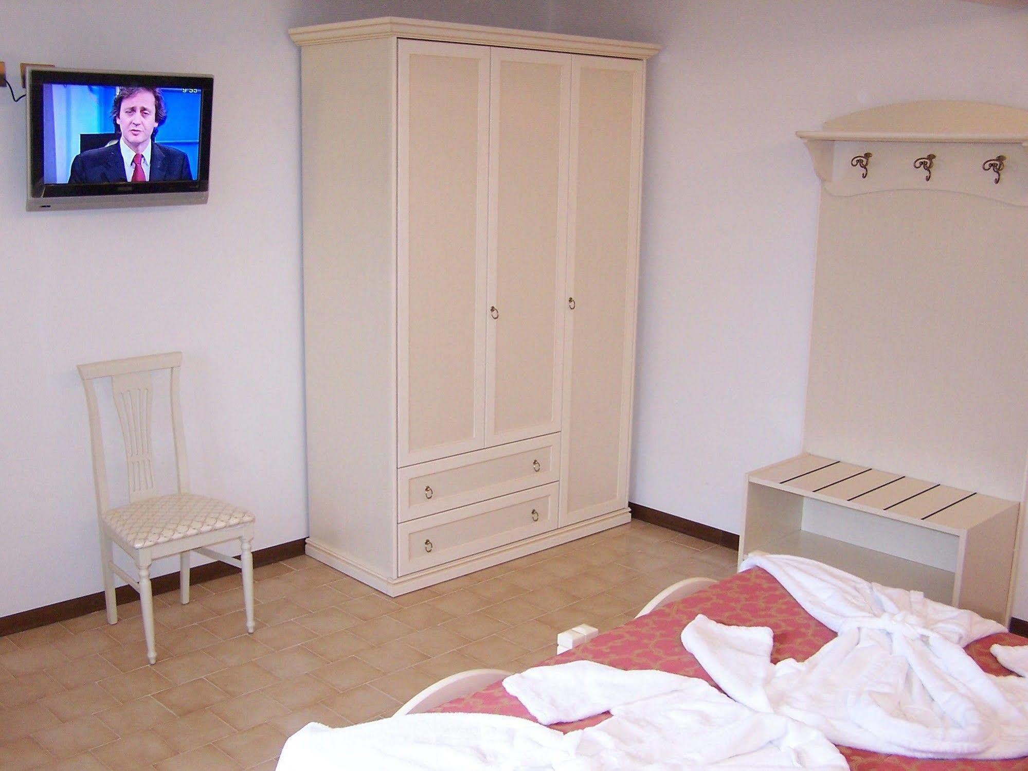 סלסומאג'יורה טרמה Hotel Carancini מראה חיצוני תמונה